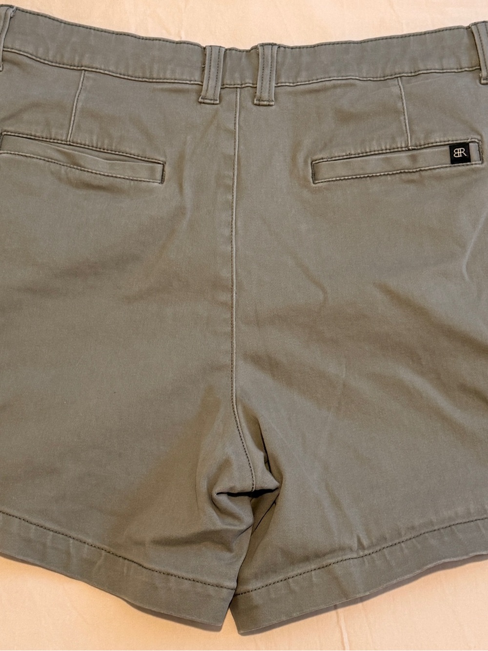 Banana Republic Woman's Olive Green Chino Shorts - Picture 2 of 3